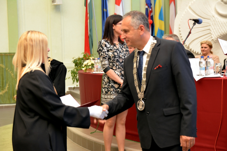 Nyugat-magyarországi Egyetem Diplomaosztó (Fotó: Bánhegyi István)