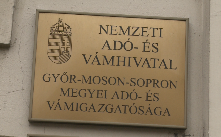 Kis lépés az adózónak, hatalmas segítség a támogatottnak