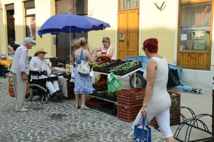 KULT-UTCA - Western Nap