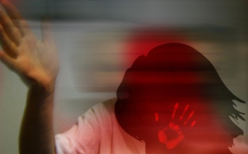 Megerőszakolta élettársát