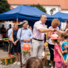 Apró Kezek, Csodakertek