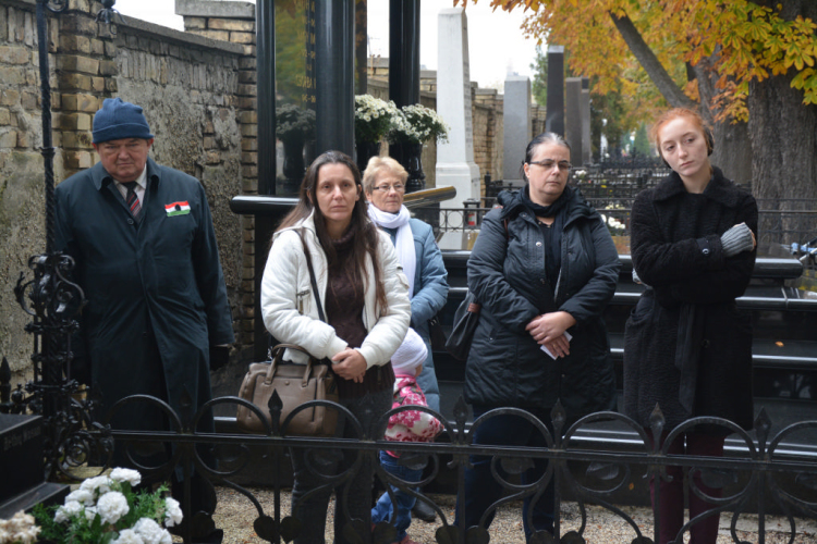 Megemlékezés a Mosoni temetőben (Fotó: Nagy Mária)