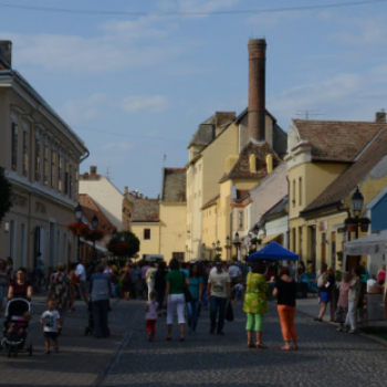 Kult - Utca  divatbemutató