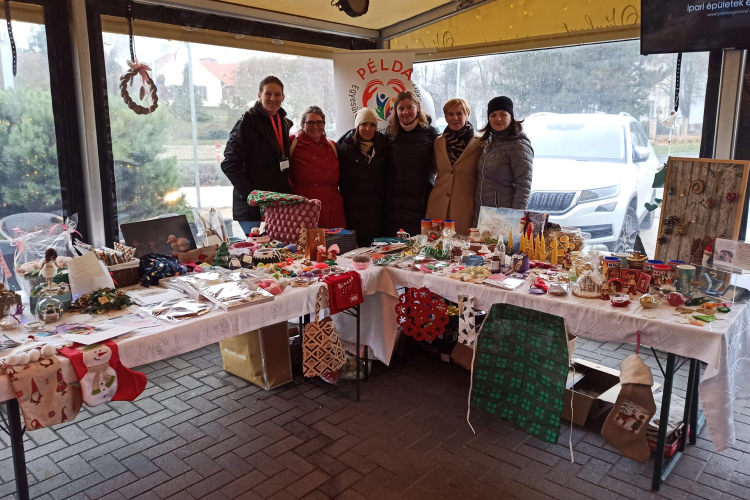 Több mint 300 ezer forint gyűlt össze a Példa Egyesület jótékonysági vásárán