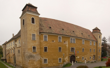 Felsőfokú Szakképzés