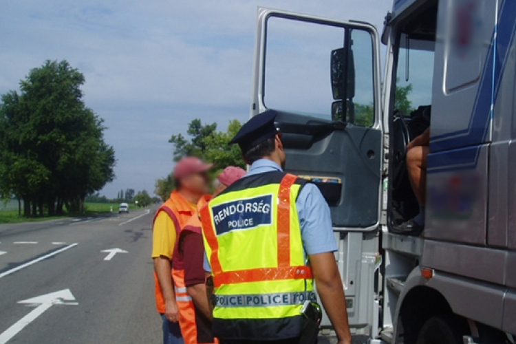 Ellopták a kamiont, 320 db televíziót eladtak