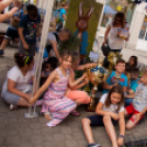 Apró Kezek, Csodakertek