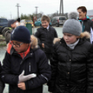 Kőrisfacsemetéket ültettek a diákok a Nolato Magyarország Kft telephelyén