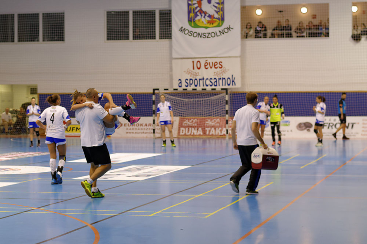 Női kézilabda NBI, Alapszakasz: 11. forduló MKC SE – Fehérvár KC (19-21) (Fotó: Horváth Attila)