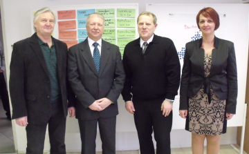 Beosztottakból képeznek vezetőket a Veritas-nál