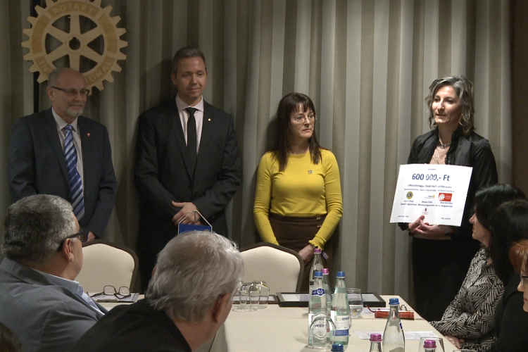 600 ezer forinttal támogatták a város jótékonysági szervezetei az Autista házat