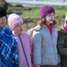 Faültetés óvodásokkal (Fotó: Nagy Mária)