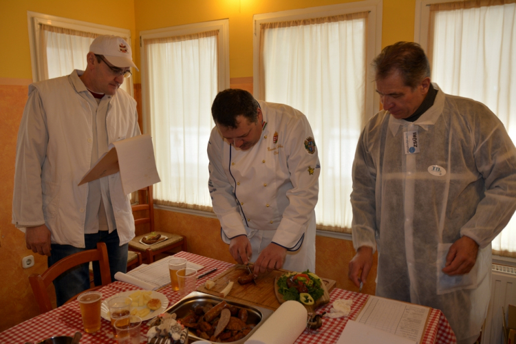 V. KOLBÁSZTÖLTŐ VERSENY ÉS FESZTIVÁL 