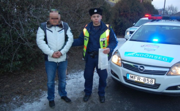 Eldobta a kábítószert