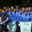 Az MKC SE és az MTE 1904 csapata is csatlakozott a Teszedd! önkéntes szemétszedő akciójához (Fotó: Bánhegyi István)