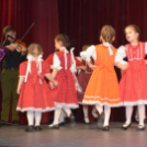 A Lajta Néptánc Együttes tavaszi műsora (Fotó: Bánhegyi István)