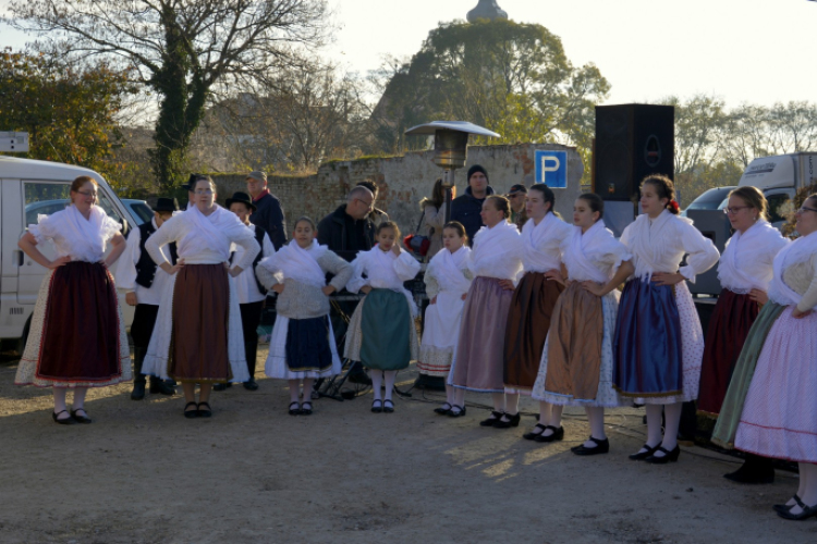 Erzsébet napi Vigalom