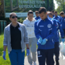 Az MKC SE és az MTE 1904 csapata is csatlakozott a Teszedd! önkéntes szemétszedő akciójához (Fotó: Bánhegyi István)