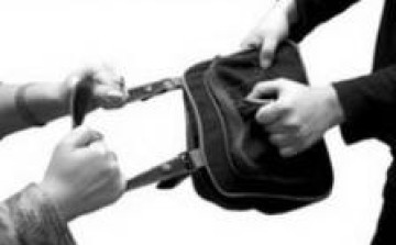 Előzetesben a „táskás” rabló