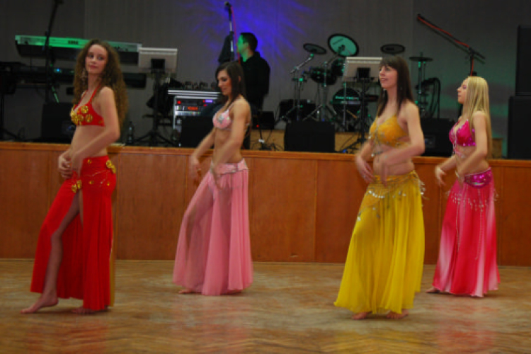 Tavaszköszöntő bál 1 (Fotó: Nagy Mária)