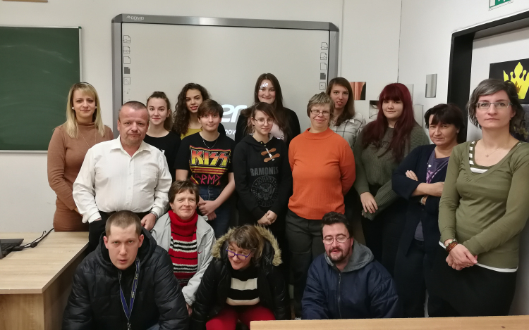 Ismerkedés a világhálóval - a Naposházból jelentkezünk