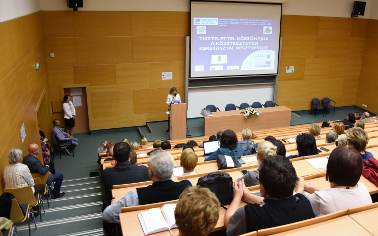 Kerekasztal a közétkeztetésről - képgalériával