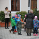 Karácsonyfát díszítettek az óvodások (Fotó: Nagy Mária)