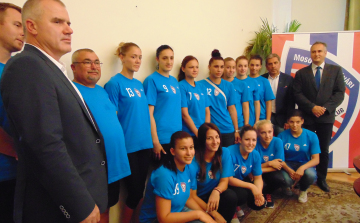 Első osztályú kézilabda csapat Mosonmagyaróváron