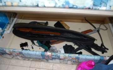 Elbarikádozta magát - videóval