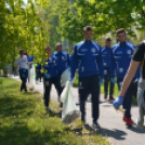 Az MKC SE és az MTE 1904 csapata is csatlakozott a Teszedd! önkéntes szemétszedő akciójához (Fotó: Bánhegyi István)