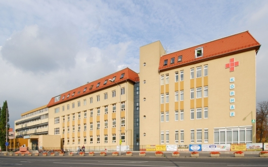 LEZÁRULT A MOSONMAGYARÓVÁRI KAROLINA KÓRHÁZ – RENDELŐINTÉZETBEN A FOGLALKOZTATÁSSAL KAPCSOLATOS PÁLYÁZAT