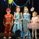 Farsangi vigasságok a Fehérló Közösségi házban