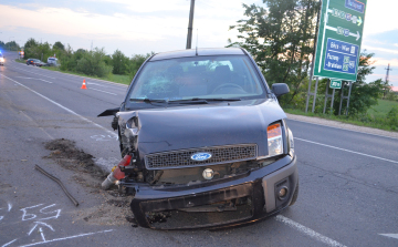 Balesetet szenvedett gépjárművével egy 30 éves nő Mosonmagyaróvár külterületén