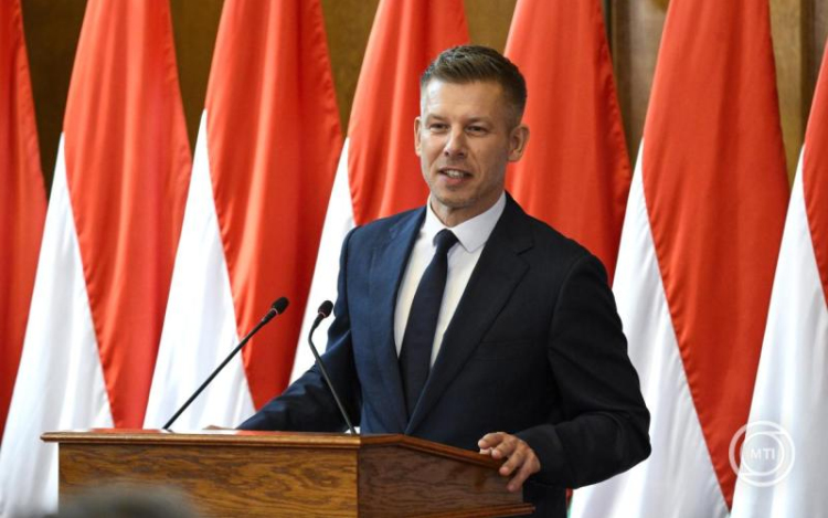 Magyar Péter: A már elveszettnek hitt helyreállítási alap milliárdjait is sikerült megszerezni