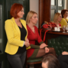 L. Stipkovits Erika előadása az Óvárosi Kávéházban (Fotó: Nagy Mária)