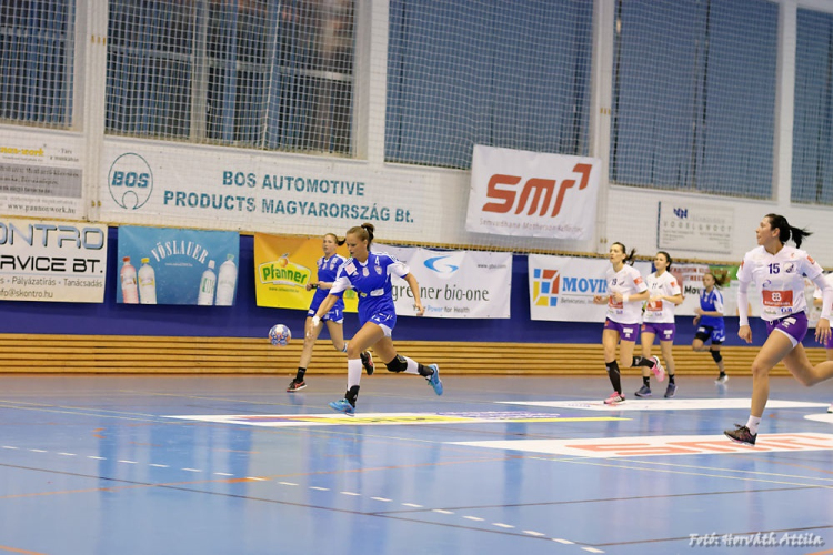Női kézilabda NBI, Alapszakasz: 20. forduló MKC SE – Békéscsabai Előre NKSE (35-25) (Fotó: Horváth Attila)