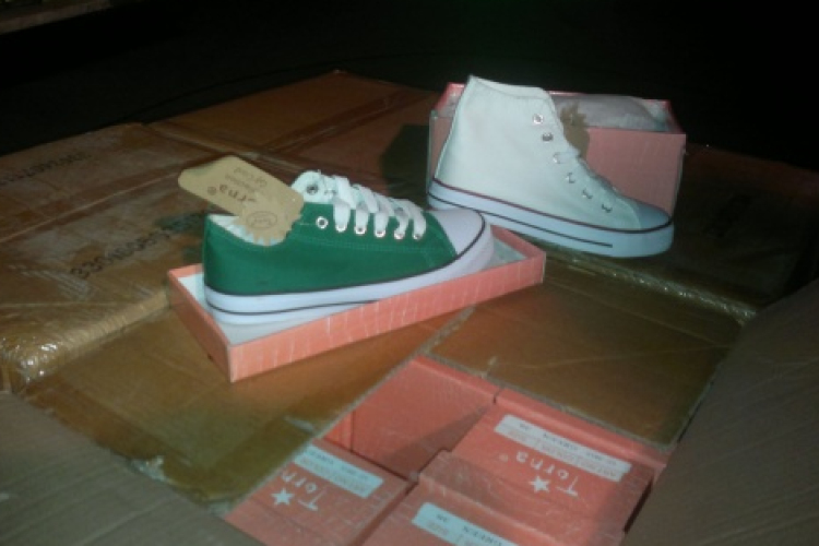 30 milliós hamisáru fogás