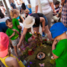 Apró Kezek, Csodakertek