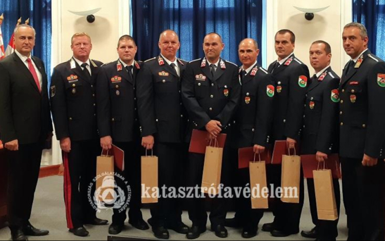 Mosonmagyaróvár városa megköszönte a tűzoltók munkáját