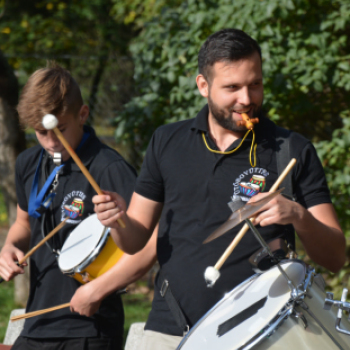 Zene a szünetben (Fotó: Nagy Mária)