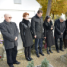 Koszorúzás Tallós Prohászka István sírjánál