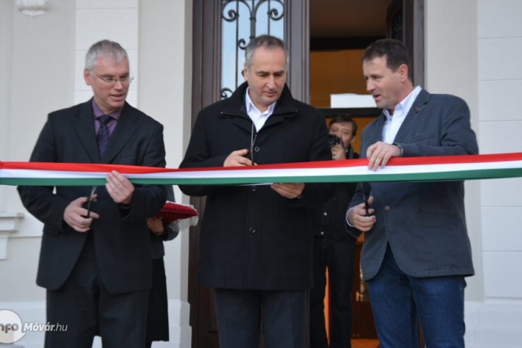 Megújult köntösben a Múzeum