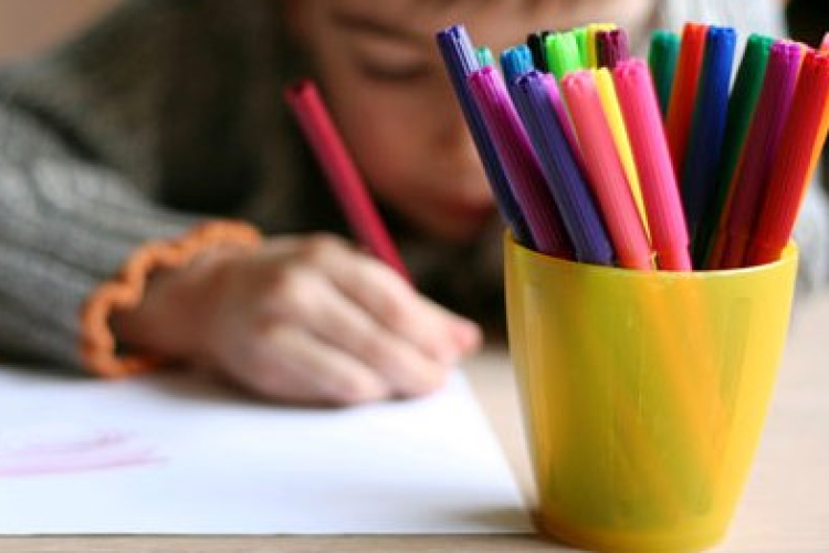 Ünnep a családban - gyermekrajzpályázat