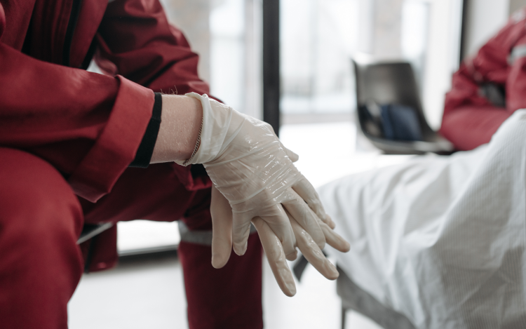 Önkénteseket toboroznak a COVID osztályokra