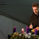 Szent György Lovagrend - száz méteres szentkalács osztása, adventi gyertya gyújtás (Fotó: Horváth Attila)