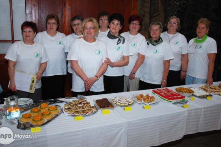 Tavaszköszötő A Nők a Városért Egyesület szervezésében