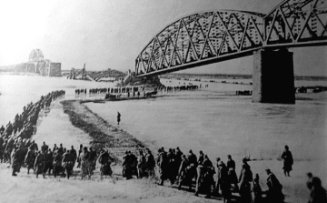 „Aludjatok ti áldott hőseink, pihenj te néma hadsereg!