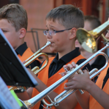 KULT - UTCA A Mosonyi Mihály zeneiskola bemutatkozása (Fotó: Nagy Mária)