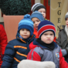 Karácsonyfát díszítettek az óvodások (Fotó: Nagy Mária)