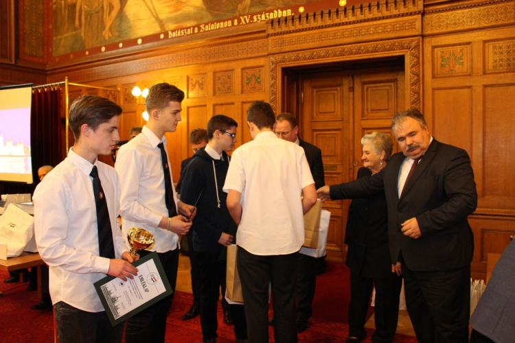 1956-os szellemi vetélkedő